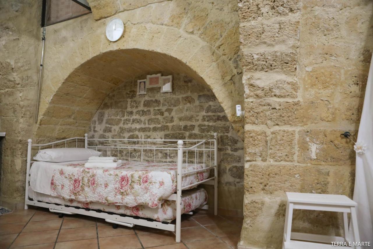 Terra E Marte Casa Vacanza Bari Exterior foto